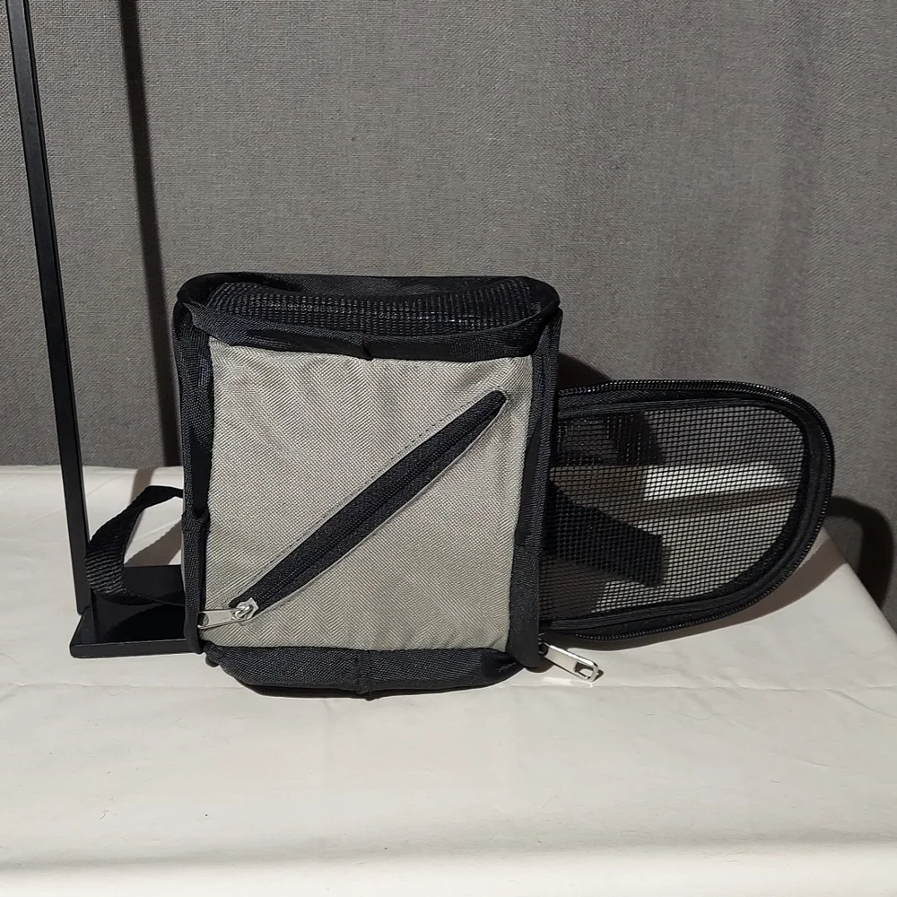 You & Me Small Pet Carrier NWT mesh soft carrier with handle & adjustable strap